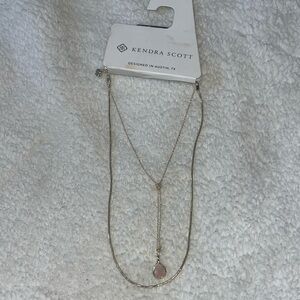 Kendra Scott necklace